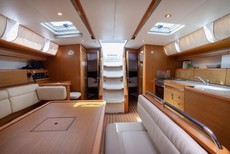 Jeanneau Sun Odyssey 49i Ana B.