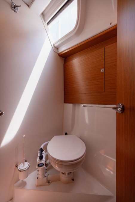 Jeanneau Sun Odyssey 49i Ana B.