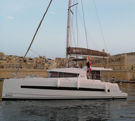 Catana Group Bali 4.1 - 4 cab. Double Five