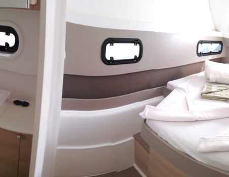 Catana Group Bali 4.1 - 4 cab. Double Five