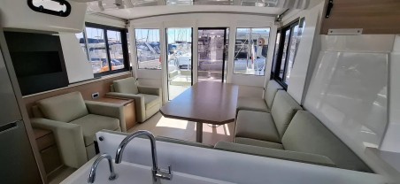 Catana Group Bali 4.2 - 4 + 1 cab. White Pearl