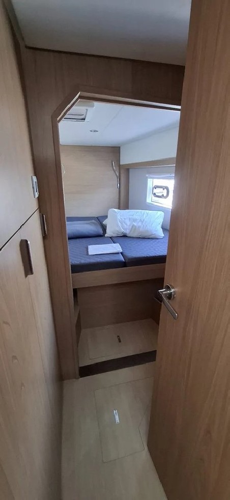 Catana Group Bali 4.2 - 4 + 1 cab. White Pearl