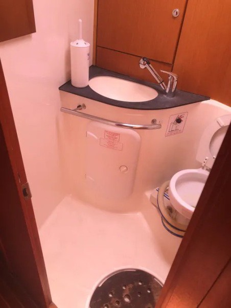 Bavaria Yachtbau Bavaria 43 Cruiser Aqua Dream