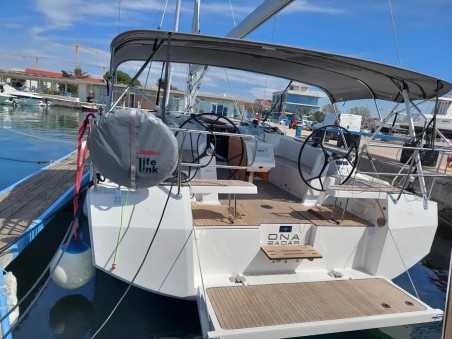 Bavaria Yachtbau Bavaria C42 DNA