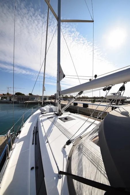 Bavaria Yachtbau Bavaria C42 DNA