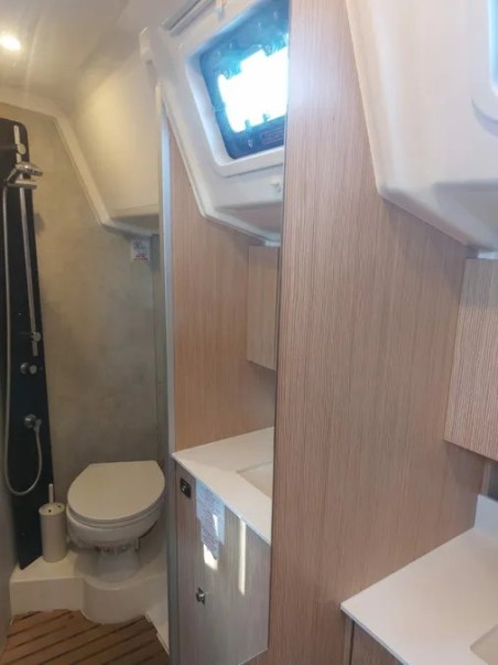 Bavaria Yachtbau Bavaria C42 Marabou