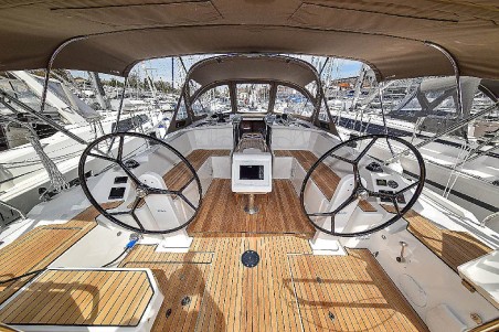 Bavaria Yachtbau Bavaria C42 Mauvic