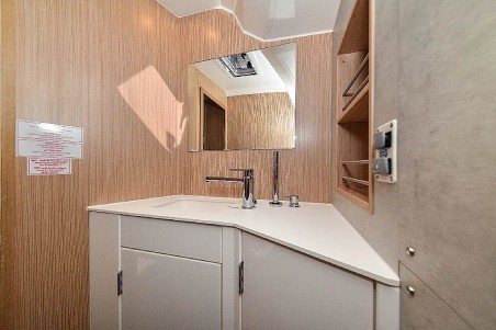 Bavaria Yachtbau Bavaria C42 Mauvic