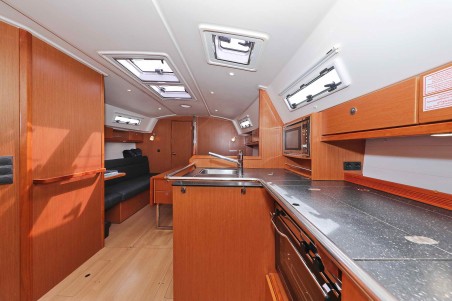 Bavaria Yachtbau Bavaria Cruiser 36 Petra M
