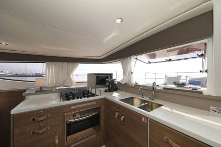 Catana Group Bali 4.4 - 4 + 1 cab. Beau Loup