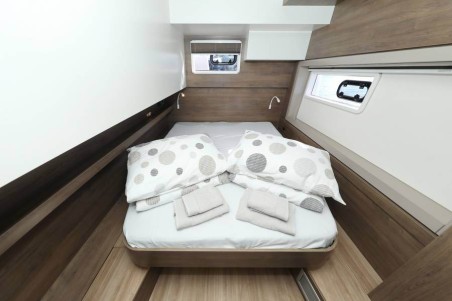 Catana Group Bali 4.4 - 4 + 1 cab. Beau Loup