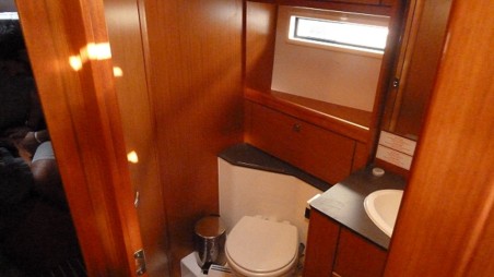 Bavaria Yachtbau Bavaria Cruiser 56 - 5 + 1 cab. Anassa