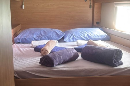 Catana Group Bali 4.4 - 4 + 1 cab. Neo