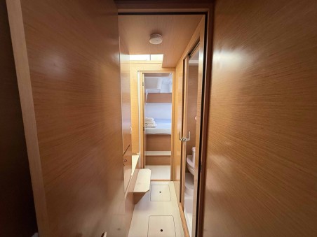 Excess Excess 11 - 4 + 1 + 1 cab. Roxy