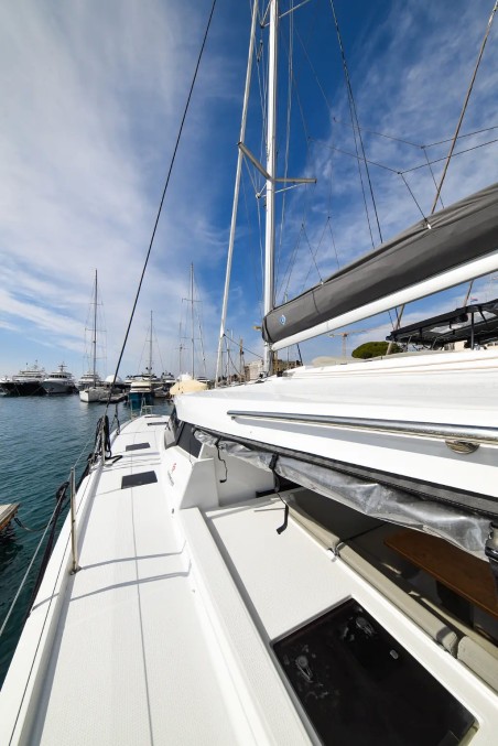 Fountaine Pajot Fountaine Pajot Astrea 42 - 4 + 2 cab. Le Bart