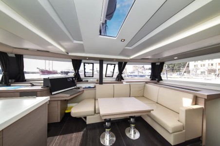 Fountaine Pajot Fountaine Pajot Astrea 42 - 4 + 2 cab. Le Bart