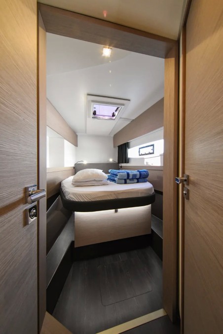 Fountaine Pajot Fountaine Pajot Astrea 42 - 4 + 2 cab. Le Bart