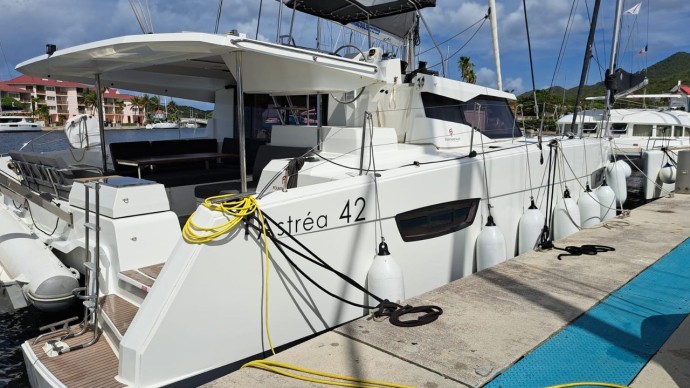 Fountaine Pajot Fountaine Pajot Astrea 42 - 4 + 2 cab. Marguerite