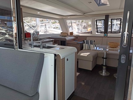 Fountaine Pajot Fountaine Pajot Isla 40 - 4 + 1 cab. Almiriki