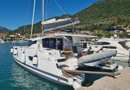 Fountaine Pajot Fountaine Pajot Lucia 40 - 4 cab. Lucia 69
