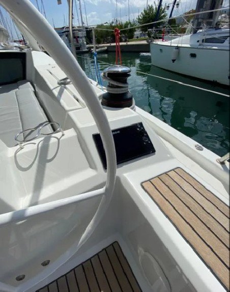 Bénéteau Oceanis 41.1 Alma Libre V