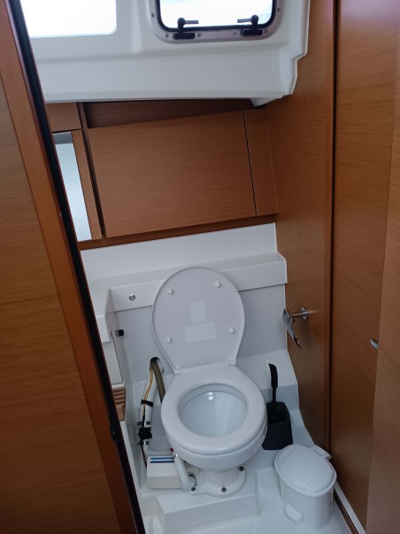 Jeanneau Sun Odyssey 440 - 4 cab. Funky One