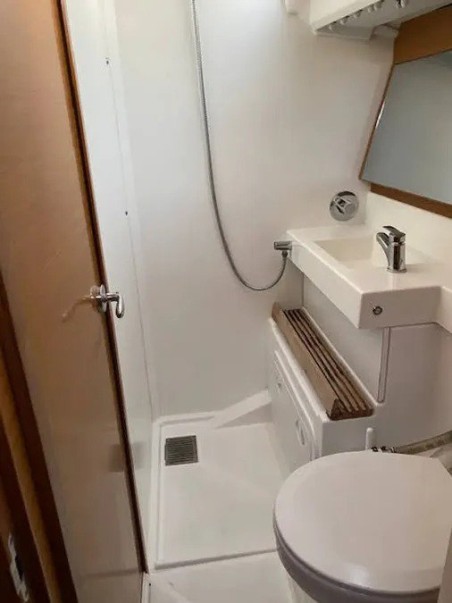 Jeanneau Sun Odyssey 440 - 4 cab. Goji Berry