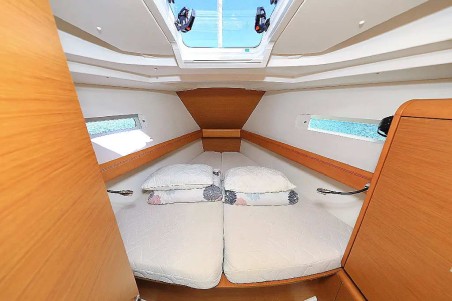 Jeanneau Sun Odyssey 449 Canne Bleue