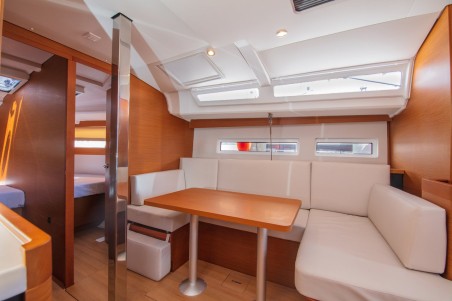 Jeanneau Sun Odyssey 440 - 4 cab. Trinity