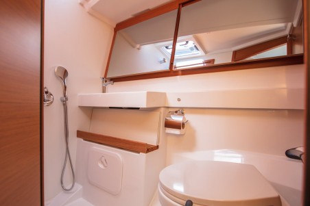 Jeanneau Sun Odyssey 440 - 4 cab. Trinity