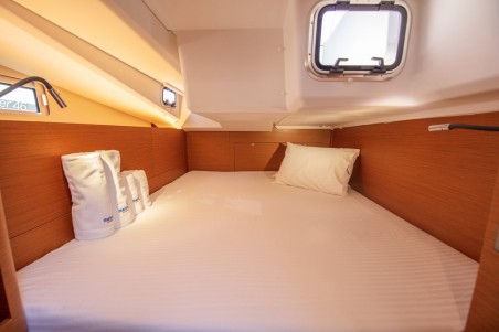 Jeanneau Sun Odyssey 440 - 4 cab. White Rabbit