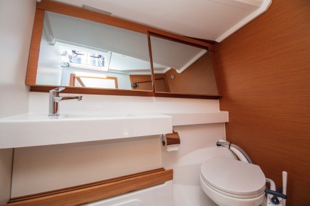 Jeanneau Sun Odyssey 440 - 4 cab. White Rabbit