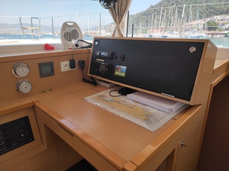 Lagoon-Bénéteau Lagoon 400 - 4 + 2 cab. Santi