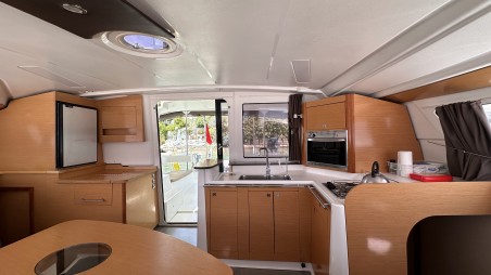 Fountaine Pajot Lipari 41 - 4 + 2 cab. Mirada