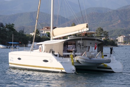 Fountaine Pajot Lipari 41 - 4 + 2 cab. Mirada