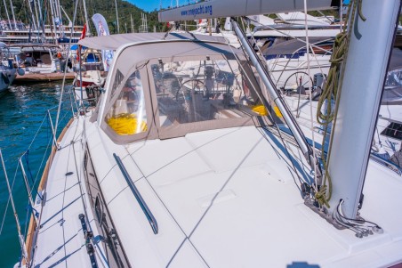 Bénéteau Oceanis 38.1 Triton 89