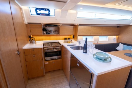 Bavaria Yachtbau Bavaria C45 Style Aria