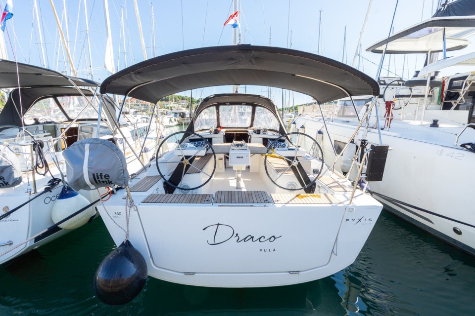 Dufour Yachts Dufour 360 GL - 3 cab. Draco