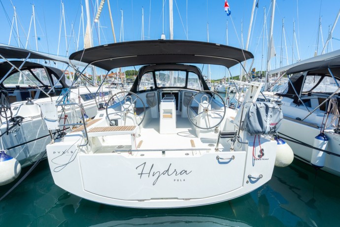 Bénéteau Oceanis 38.1 Hydra