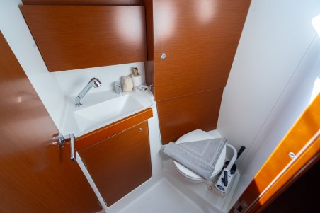 Bénéteau Oceanis 38.1 Hydra