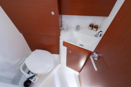 Bénéteau Oceanis 38.1 Hydra