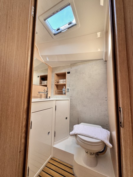 Bavaria Yachtbau Bavaria C42 Sorores