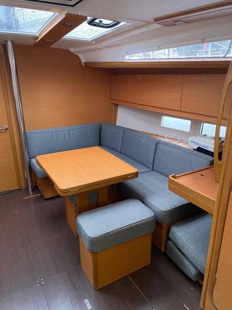 Dufour Yachts Dufour 390 Joy 5