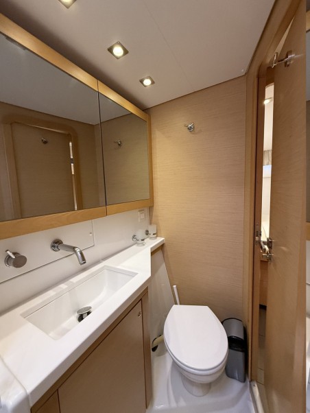 Lagoon-Bénéteau Lagoon 450 F - 4 + 2 cab. Lu Lu