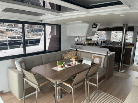 Catana Group Bali 4.4 - 4 + 1 cab. Enterprise