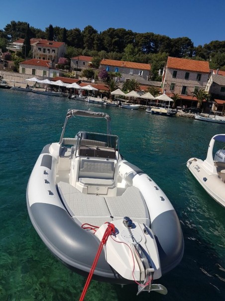 MARLIN BOAT S.r.l. Marlin 790 NN