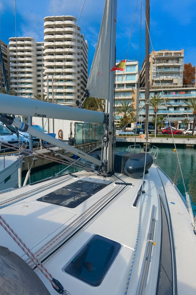 Bavaria Yachtbau Bavaria Cruiser 41 - 3 cab. Bintan