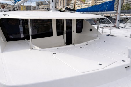 Leopard Catamarans / Robertson & Caine Leopard 44 Portals Vells
