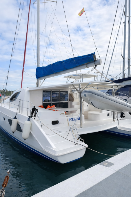Leopard Catamarans / Robertson & Caine Leopard 44 Portals Vells