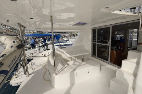 Leopard Catamarans / Robertson & Caine Leopard 44 Portals Vells